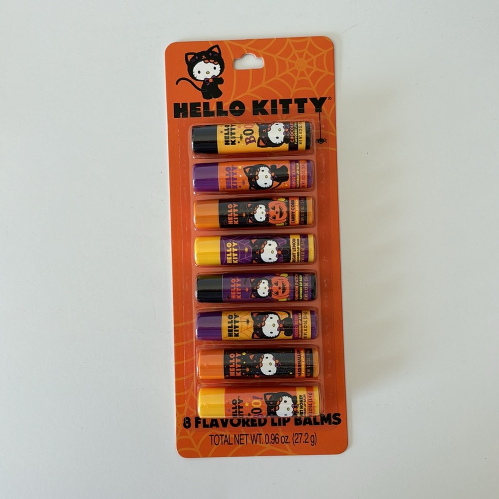 Hello Kitty 5 piece Halloween cosmetic bundle - Picture 4 of 6